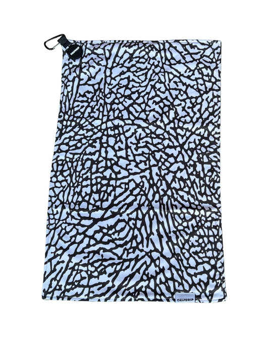 Par 3 - White, Black - Magnet Towel by GripDrip