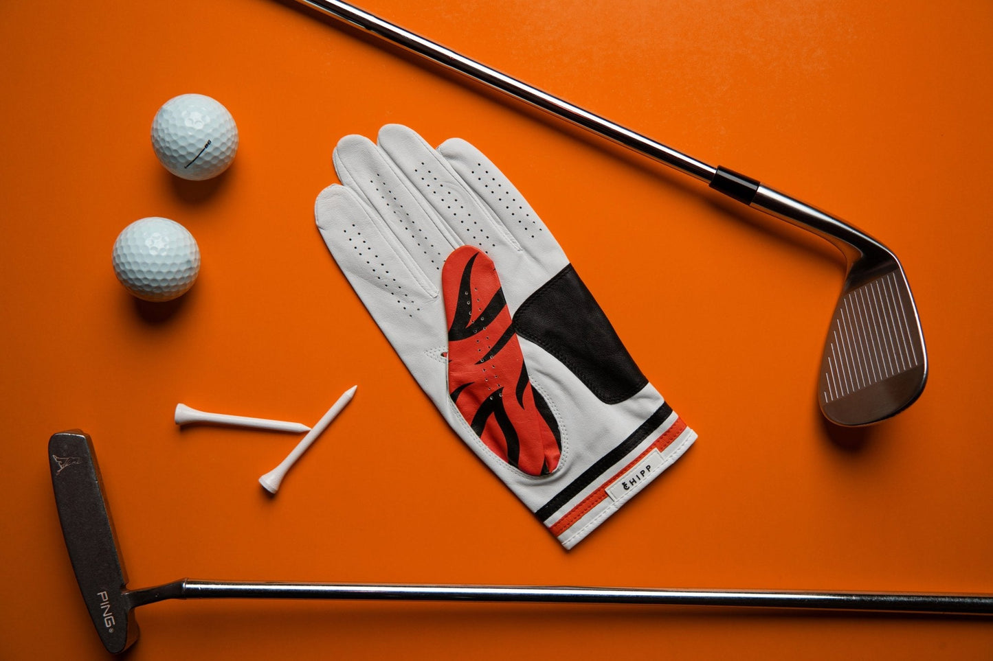 "Tiger" Golf Glove