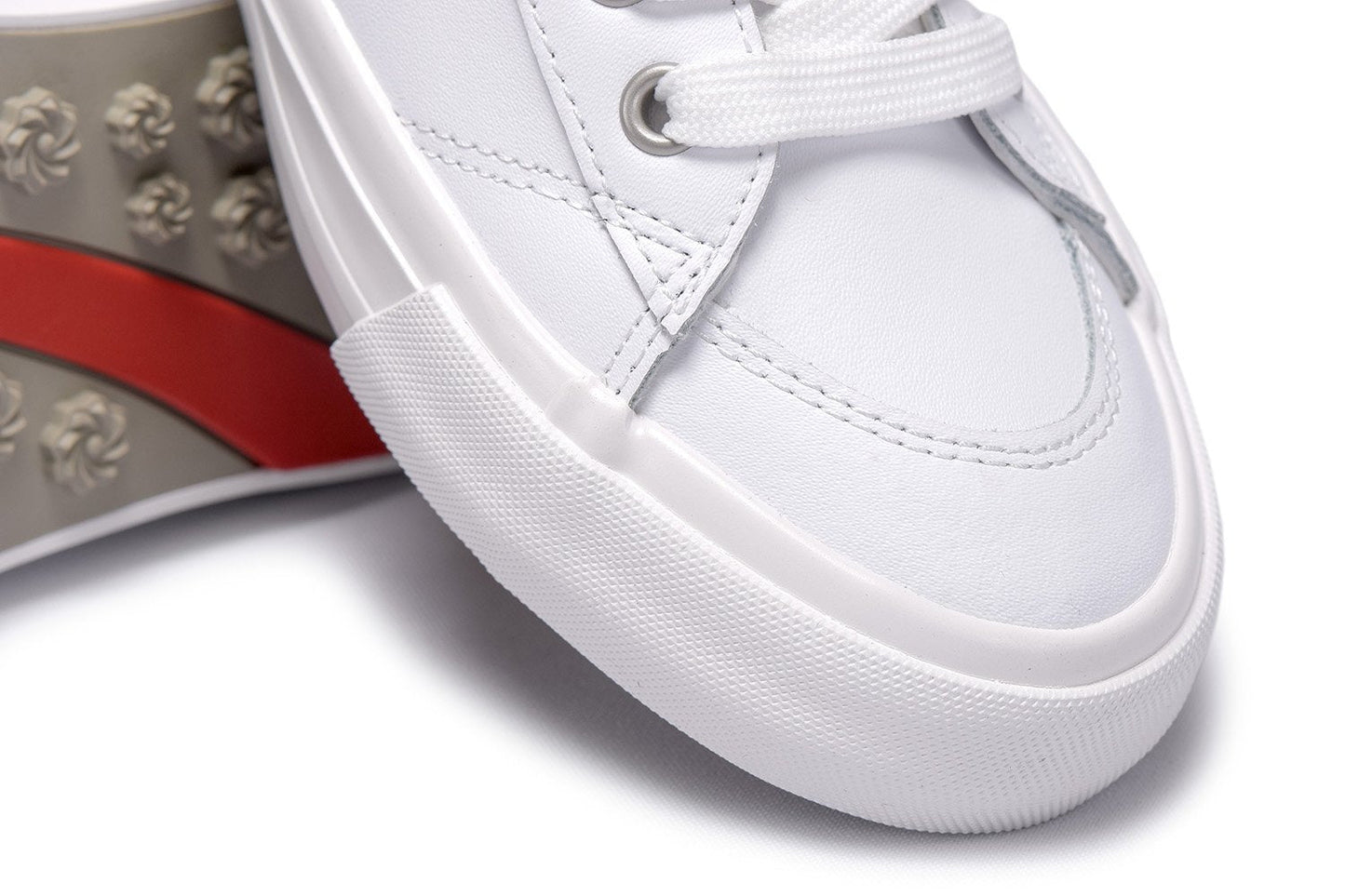 Spikeless White Leather Traveler Shoe by SwingDish